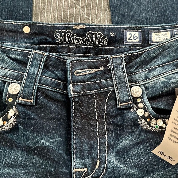 NWT Sz 26 Miss Me Mid Rise Boot Cut Jeans - Picture 2 of 3